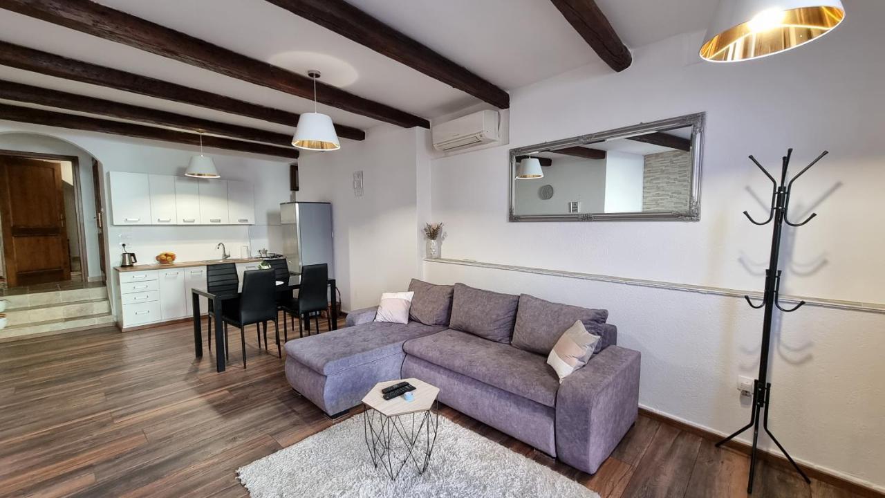 Апартаменти Apartman Ivo Novigrad  Екстер'єр фото